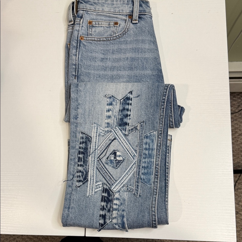 Luck Brand size 0/25 boho embroidered knee patch jeans - Picture 5 of 6